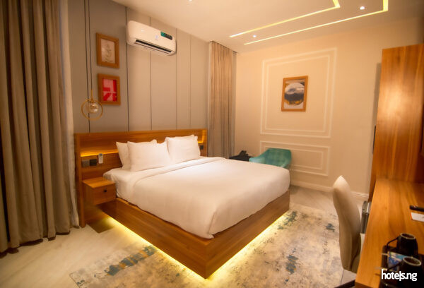 Fobbs Apartments and Suites
