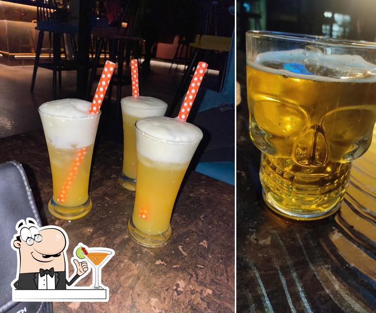 HANGOVER LOUNGE & BAR